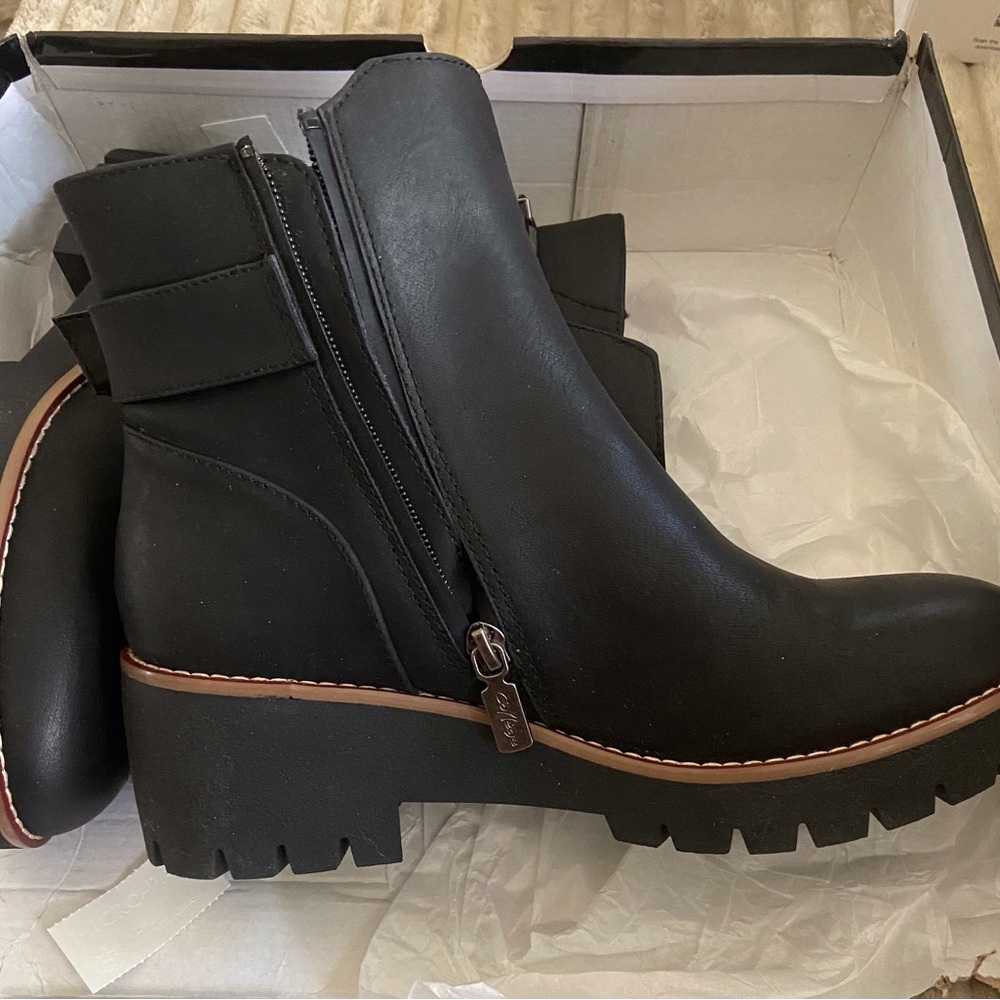 Women's Black Ankle Boots 8.5 - Picture 5 of 5